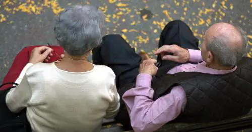 Ecuadoriani violenti Botte agli anziani per rapinarli: due in manette