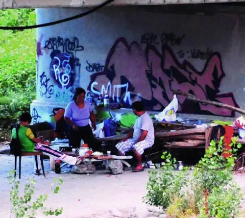 Il lasciapassare rom: «Non potete arrestarci Abbiamo la scabbia»