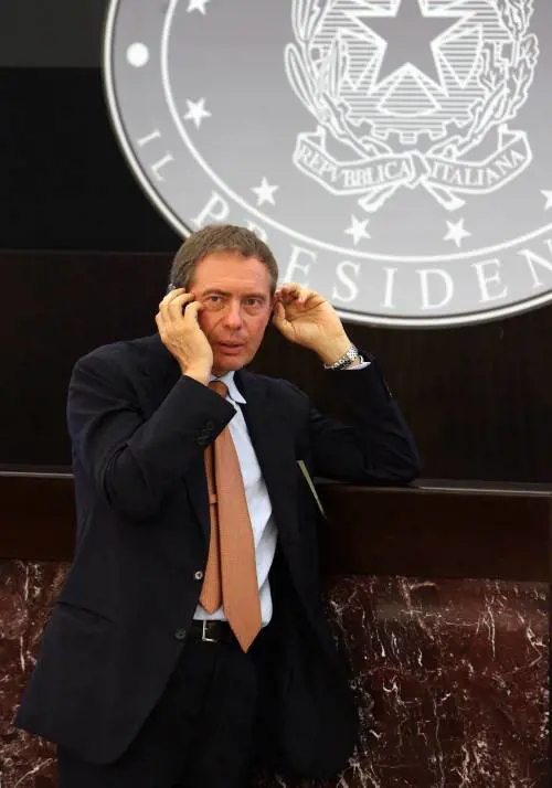 Mutuo per l’attico: il finiano Urso nella bufera