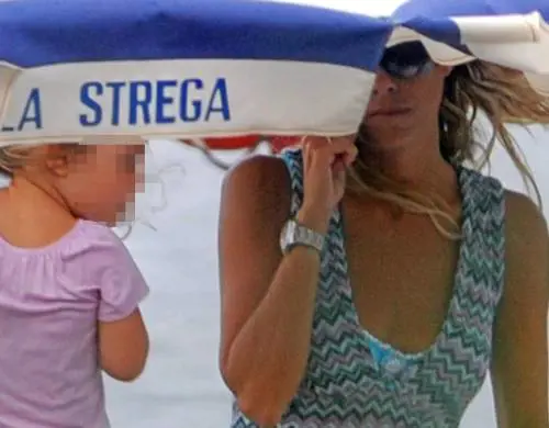 L'inchiesta, quante case hanno Fini e Tulliani?  
Gaucci aiuta i pm a scovare l’impero "scippato"