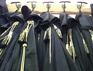 Processo breve, il Pdl al Fli: "Sì o si va a casa"