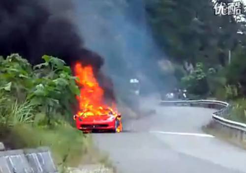 Ferrari in fiamme: previsto maxiritiro