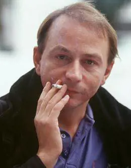 "Houellebecq copia da Wikipedia" Lui: "È patchwork"