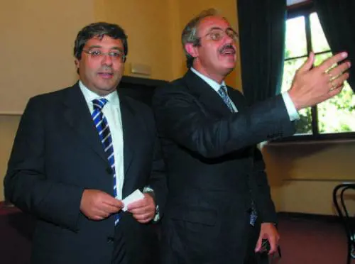 Macché legalità, è il Grande Centro degli inquisiti