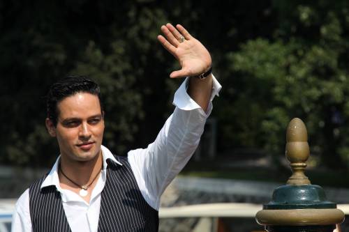 Momenti di paura per Gabriel Garko 
Aggredito da un uomo a casa sua