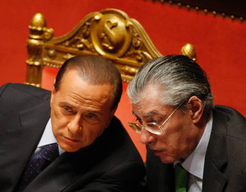 Berlusconi: "Fini? Vuole l'aziendina" 
Bossi: "Ora andiamo avanti a lavorare"