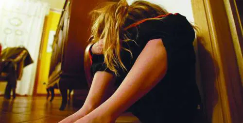 Casoria, 29enne stuprata 
Preso il branco: 5 ragazzi 
"E' stupro e sequestro"