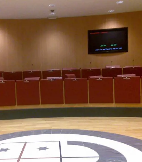 Solo il centrodestra (e non tutti) in aula In consiglio regionale regna il deserto