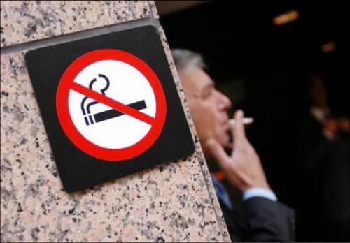 Sigarette vietate pure a Times Square