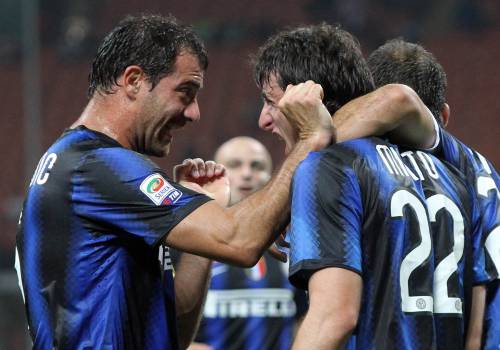 Inter, è già fuga solitaria 
Milan: stop dalla Lazio