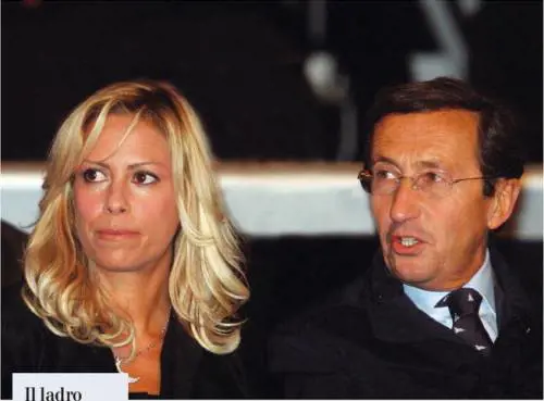 Elisabetta si è occupata della ristrutturazione: la prova è nelle e-mail