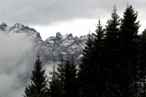 Maltempo, torna la neve su tutto l'arco alpino