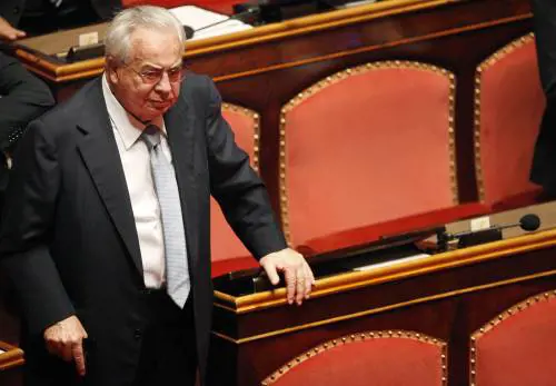 "Fini traditore, ordini la kippah". È bufera, Ciarrapico resta isolato