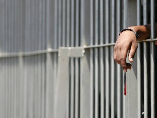Gb, carcerati costretti ai lavori forzati: 
"Per risarcire i parenti delle vittime"