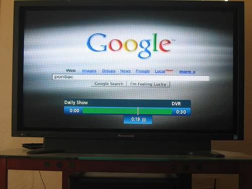 Google vs Apple, inizia la sfida per la tv del futuro