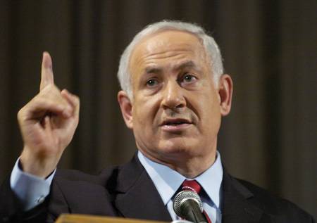 Israele, Netanyahu offre  
"Moratoria sulle colonie" 
Immediato il no dell'Anp