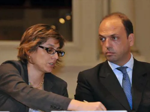 Pdl-Fli, si tratta: test decisivo sulla giustizia