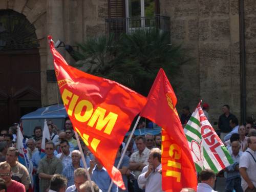 Allarme sul corteo Fiom: Maroni vede Epifani