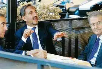 Azzurri contro ex An: la guerra nel Pdl si decide al ristorante