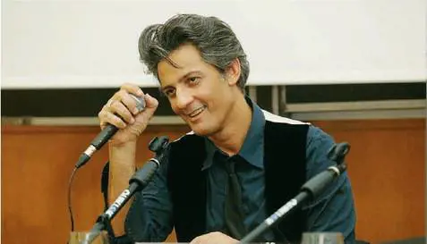 Fiorello: "La Milano da bere non era meno viziosa di questa"