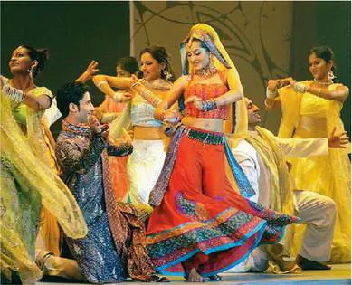 Bharati, ecco lo show di Bollywood