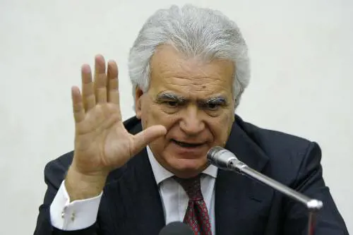 Altro che loggia: tutte le falle del "teorema P3"