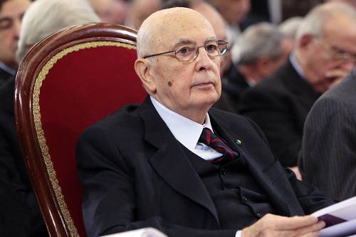Lodo Alfano, il Colle: "Contrasta con la Carta"  
Berlusconi: "Non l'ho chiesto io". Probabile ritiro