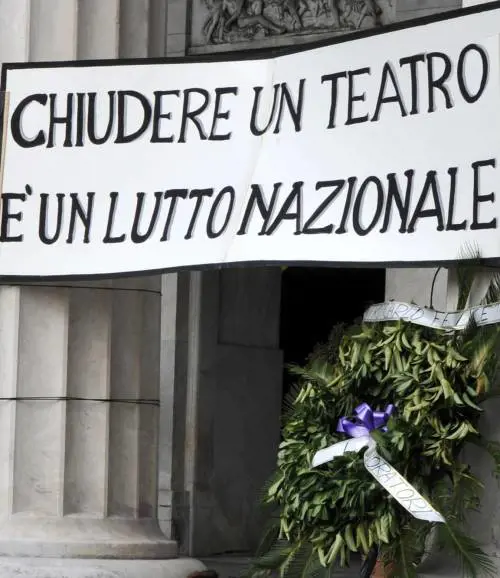 «Il Carlo Felice è come il Titanic: ora bisogna abbandonare la nave»