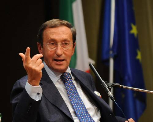 Bondi: "Grave anomalia Fini leader di Fli 
e insieme presidente della Camera"