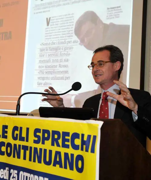 Piangono per i tagli poi sprecano fondi nelle spese più assurde