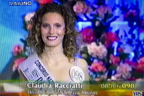 Roma, suicida in caserma  
la tenente dei carabinieri: 
aveva vinto Miss Abruzzo