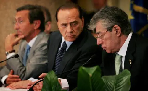 Bossi tratta, per Fini è l’ultima chance