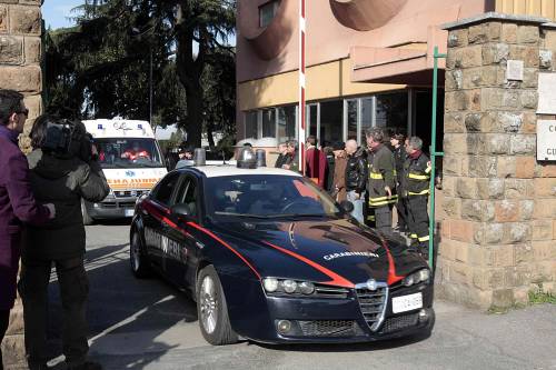 Spari contro romeni: 5 arresti