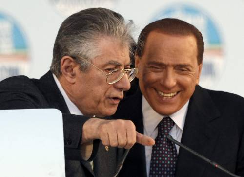 Bossi: governo avanti, ma meglio voto 
Fini: "Berlusconi rispetti gli impegni"