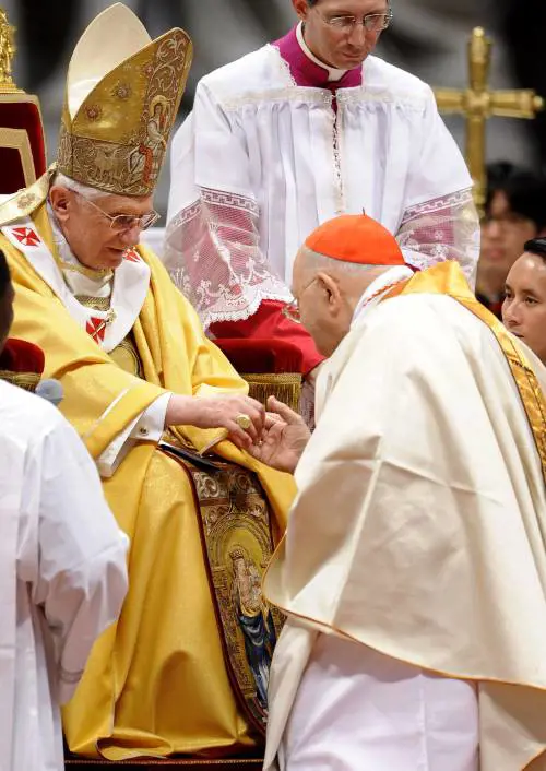 Il Papa: va garantita 
la libertà di fede 
ai perseguitati in Iraq