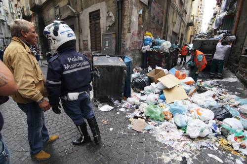 Caos rifiuti, Napolitano respinge il decreto