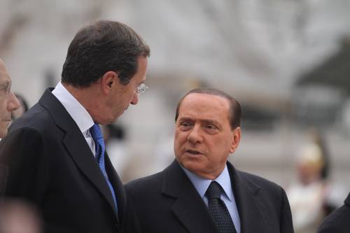 Berlusconi: "Chi mi sfiducia è un traditore a vita 
Montezemolo? Può sperare solo nel ribaltone"