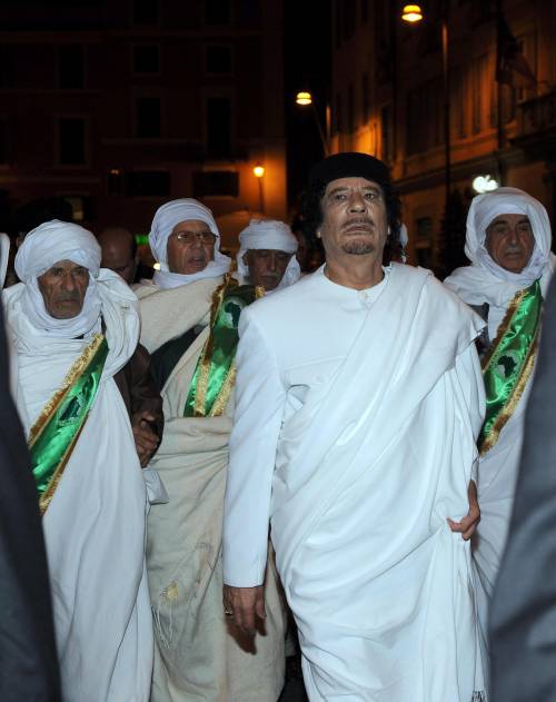 Gheddafi: "Clandestini? Solo l'Italia ci aiuta"