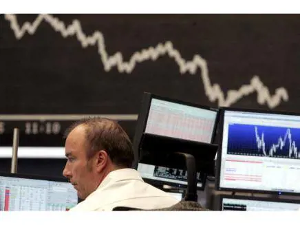 Dopo vertice di Bruxelles 
i mercati sono in fiamme: 
bocciata l'intesa irlandese