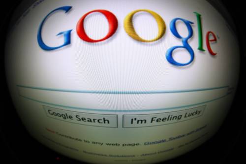 L'Ue apre un'inchiesta su Google: 
"Abuso di posizione dominante"