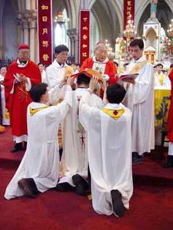 Pechino, vescovi "deportati" dal governo cinese