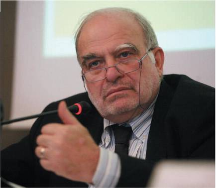 Intervista a Savino Pezzotta: 
"Albertini, basta tira e molla"