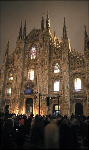 Uno spettacolo di luci: 
accese dopo 600 anni 
le vetrate del Duomo