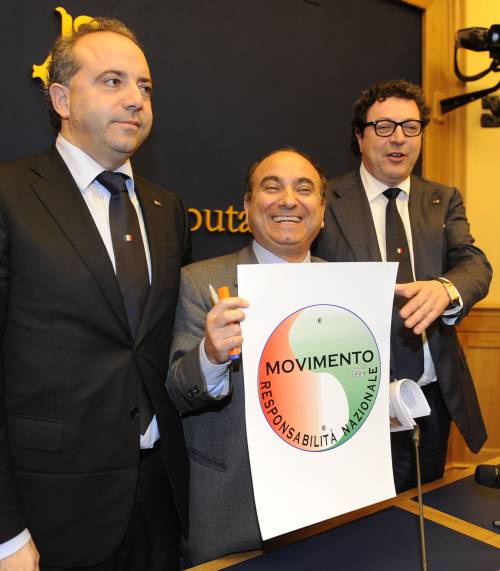 Scilipoti, Calearo e Cesario verso l'astensione 
Razzi lascia l'Idv e va a Noi Sud: sì alla fiducia