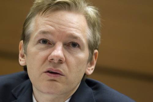 Assange, guerriglia hacker 
in difesa di Wikileaks 
Ora l'obiettivo è Amazon