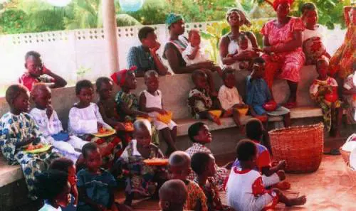 Vita da Lions, tanti gli anni dedicati allimpegno verso i bimbi dellAfrica