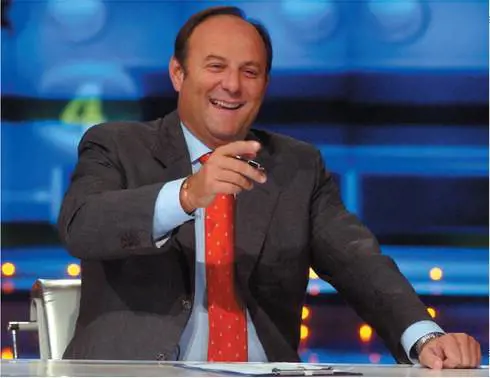 "Rinuncio al vitalizio",  Gerry Scotti eroe del web