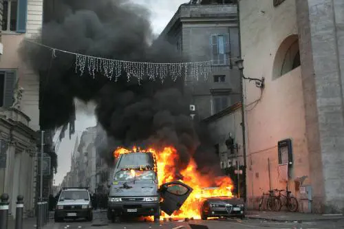 Maroni e Alemanno al Pd: evitato un altro caso Giuliani