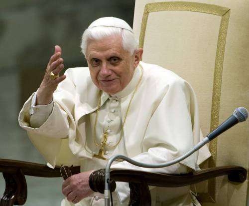 Il Papa ringrazia l'Italia 
"Ha difeso il crocifisso 
per una giusta laicità"