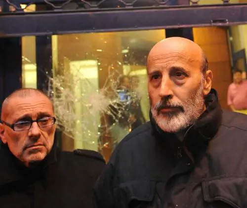 Nuove violenze I bravi ragazzi sfasciano anche Genova